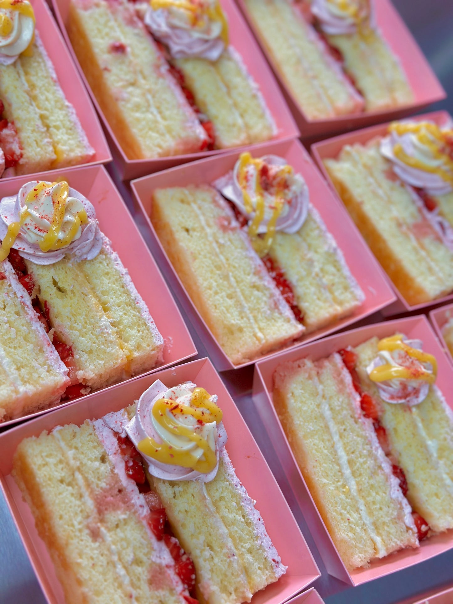 Strawberry Lemonade cake Slice