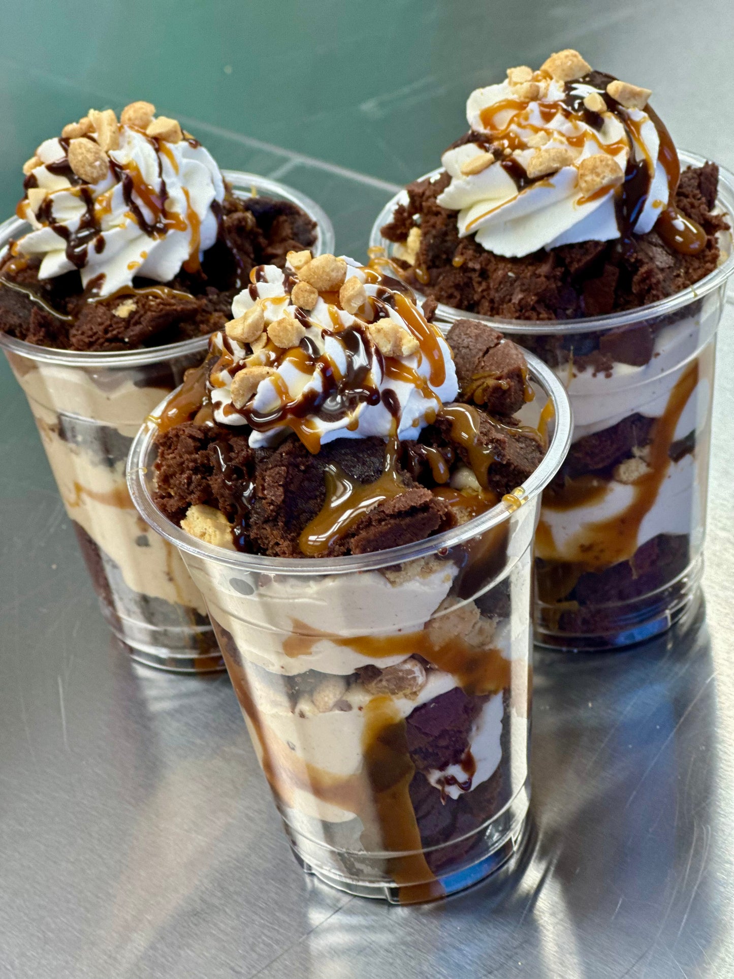 Brownie Snickers Cheesecake Cup