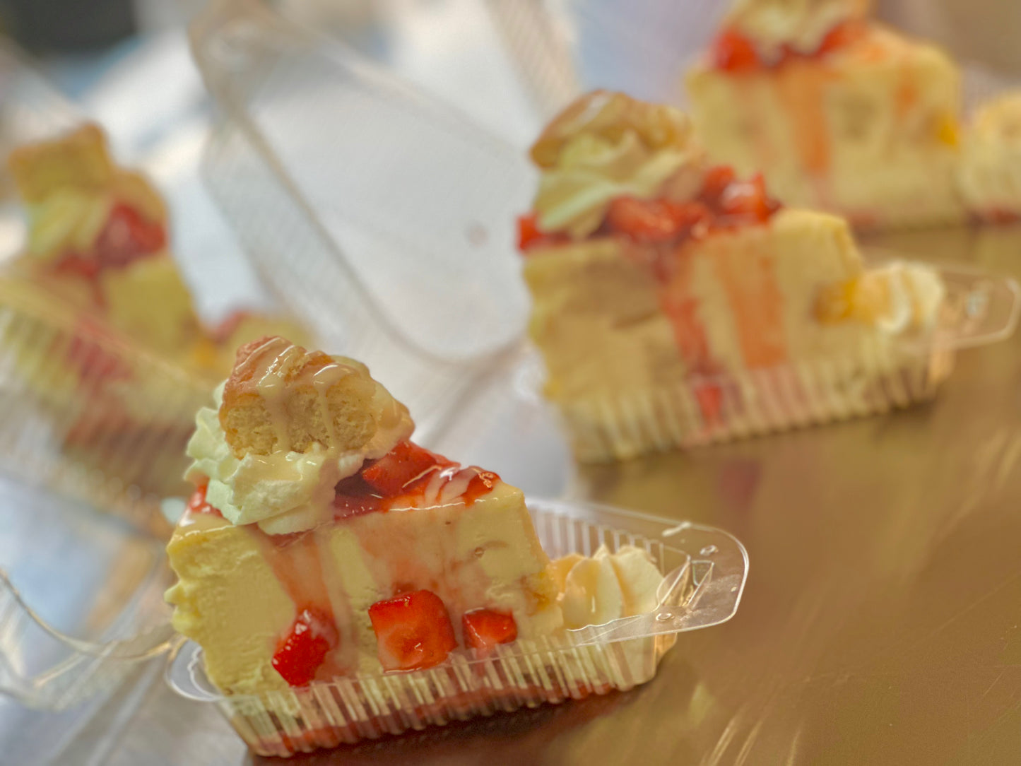 Strawberry Honeybun Cheesecake