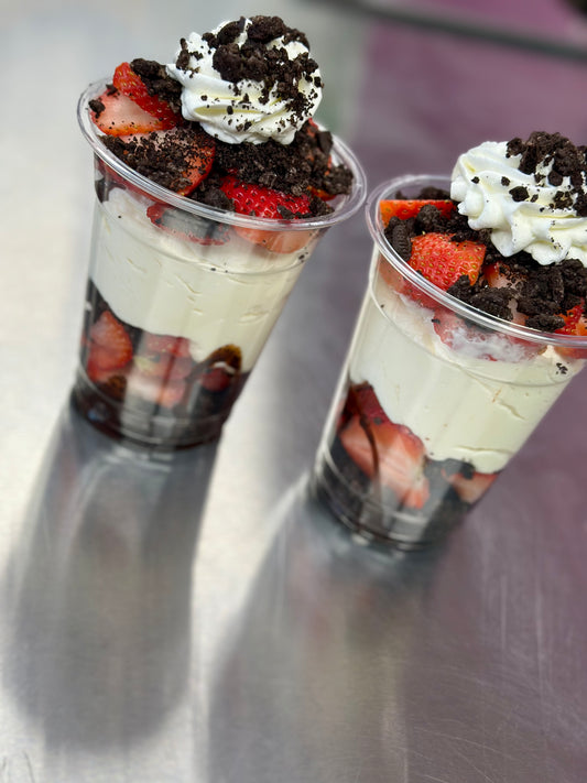 Strawberry Oreo Cheesecake Cup
