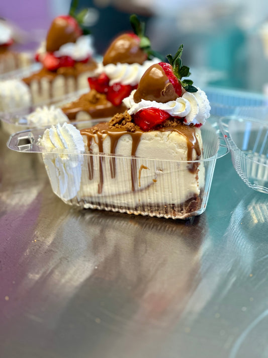 Strawberry Biscoff Cheesecake (Whole)